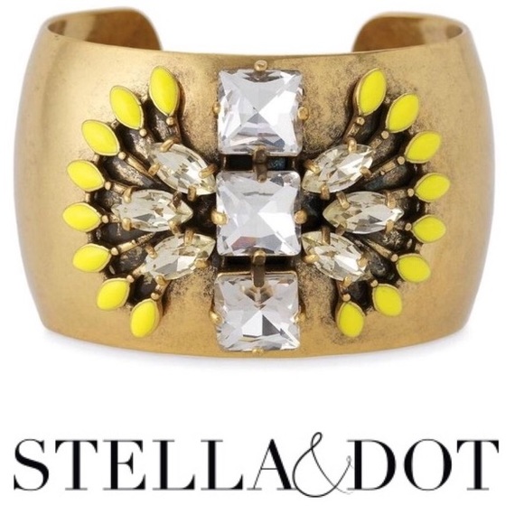 :: S&D⚜️🌞Yellow+Gold Norah Statement Cuff - Picture 2 of 8